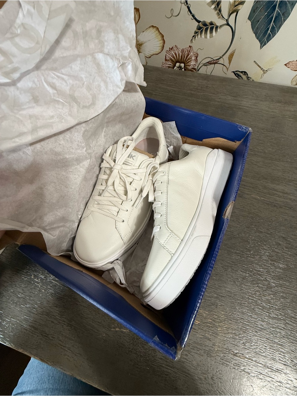 Kizik Vegas Bright White Women Sneakers Size 8.5 - Picture 11 of 11
